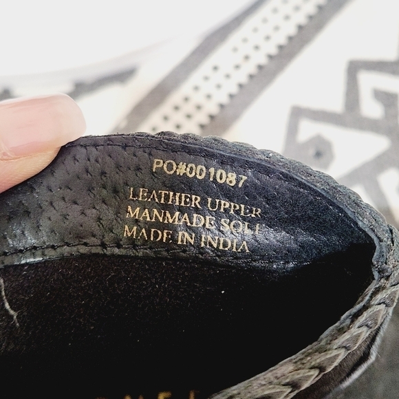 JOURNEE Collection Womens Carmela Black Leather Ankle Ankle Boots Size 6 - Picture 9 of 11